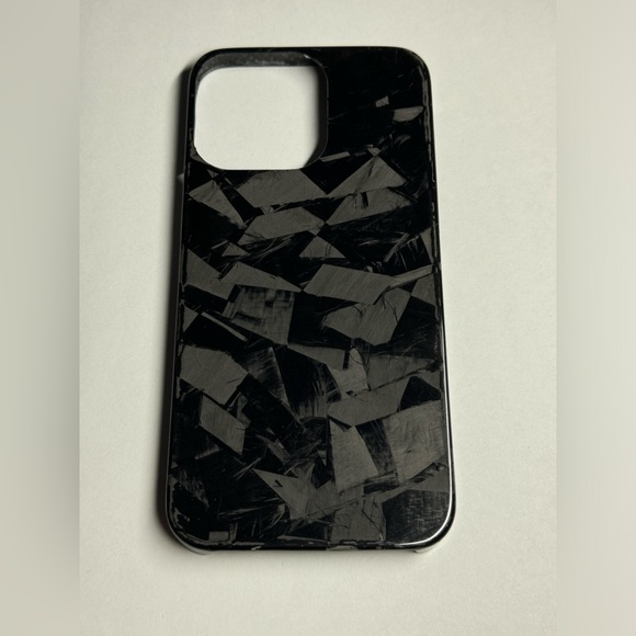 iPhone 15 pro max carbon fiber case - Picture 3 of 3